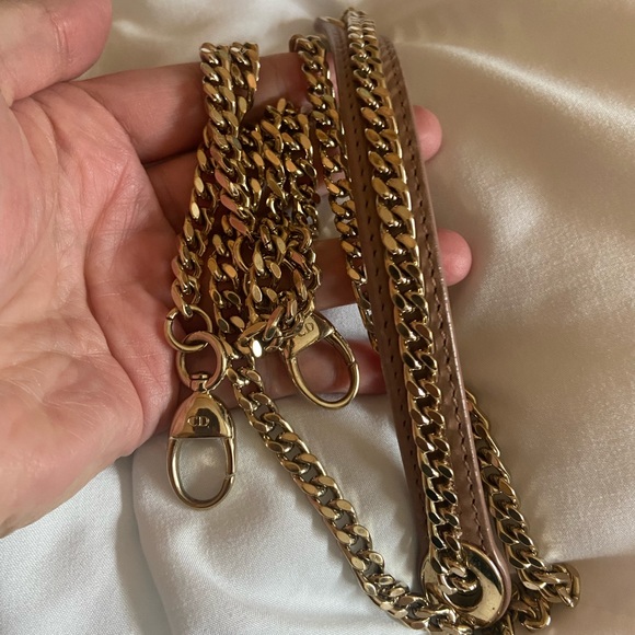 Mini Lady Dior - Picture 16 of 16